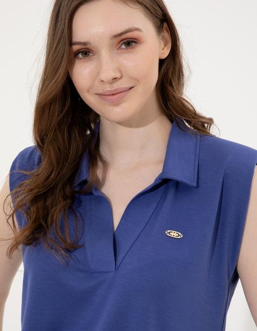 Kadın Mavi Kolsuz Tişört